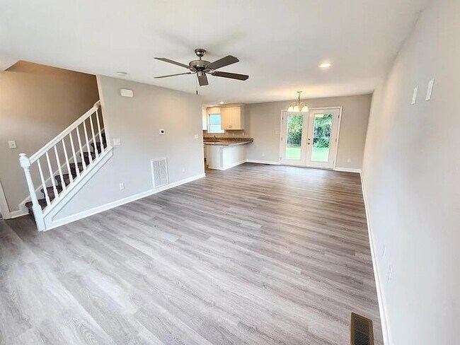 Building Photo - RENOVATED 4 BEDROOM/3 BATH IN NORFOLK! READY FOR RENT!!