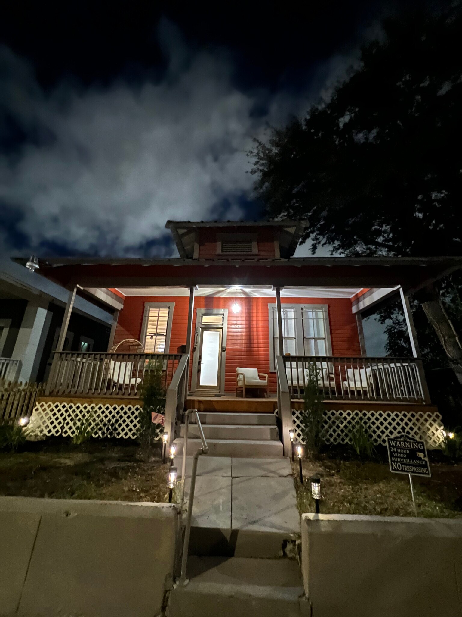 Building Photo - 1512 E 18th Ave