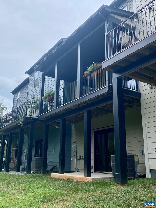 Building Photo - 2254 Fowler Cir