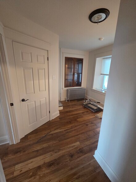 Building Photo - 1635 Orange St