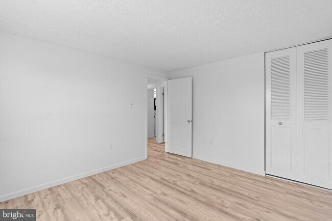 Building Photo - 3500 Manis Rd