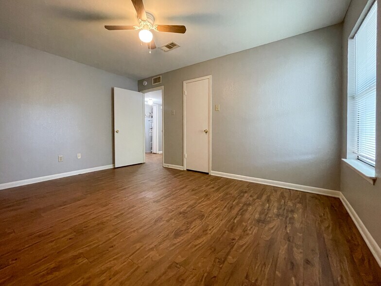 Building Photo - 3124 McFerrin Ave