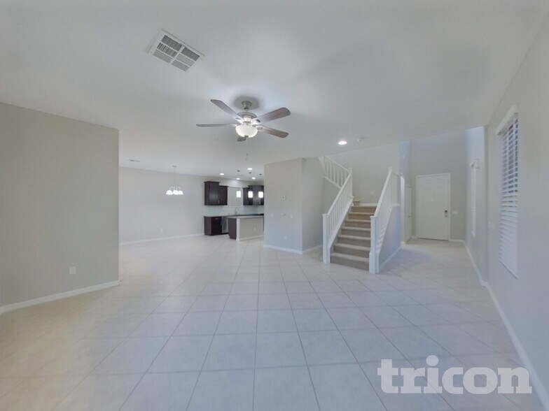 Building Photo - 10250 Copalito Dr