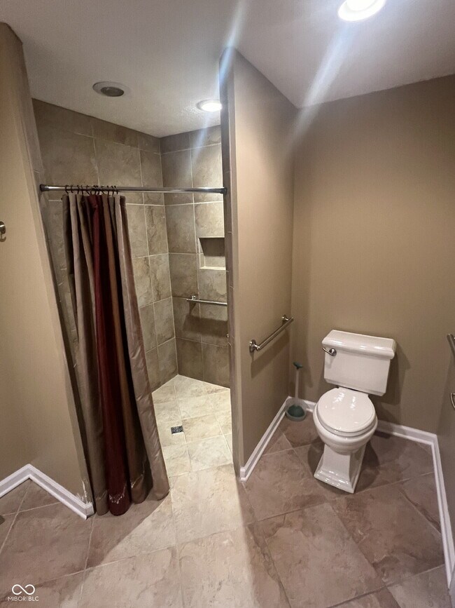 Building Photo - 12748 Limberlost Dr