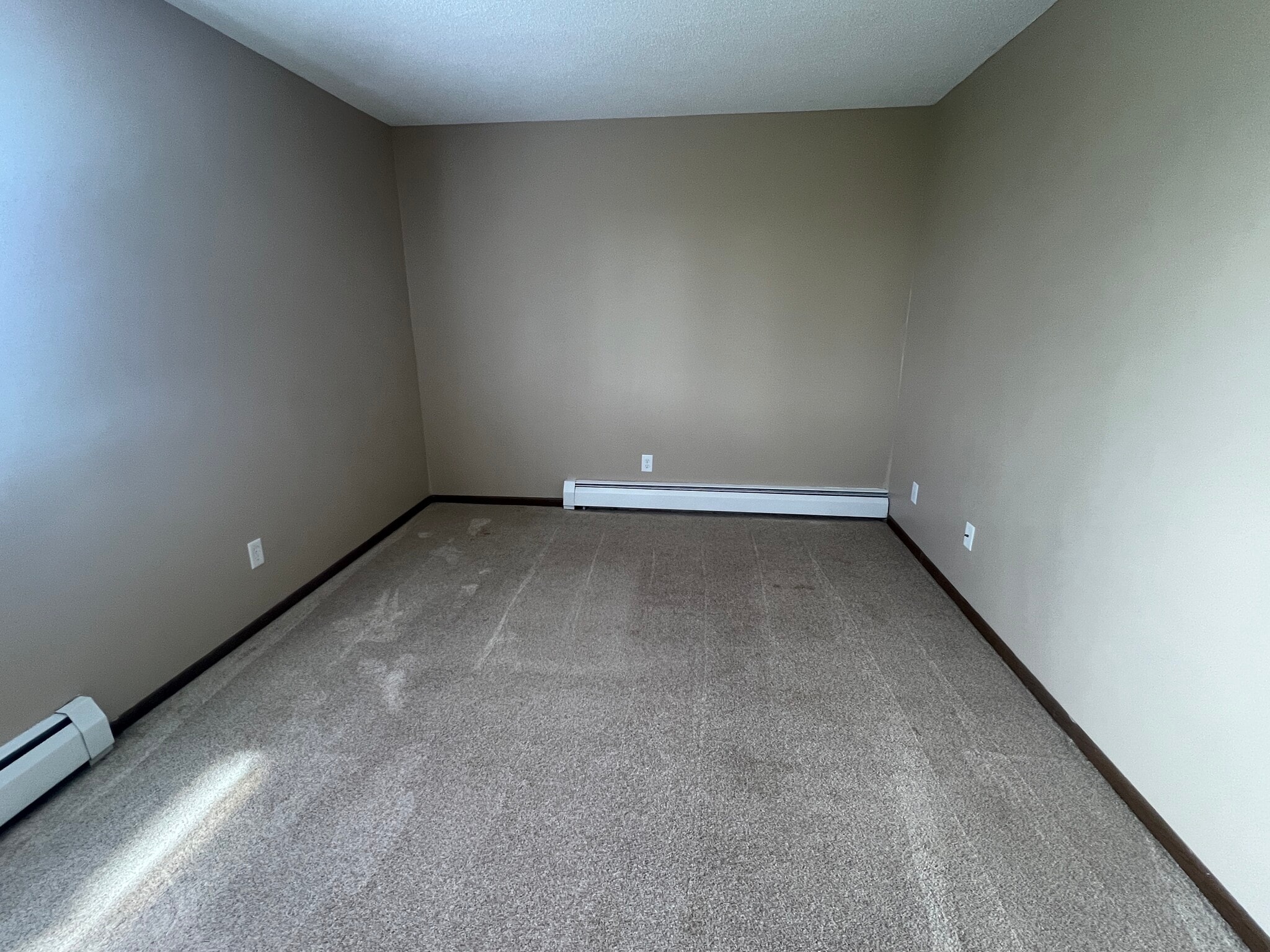 Building Photo - 2120 Valleyhigh Dr NW