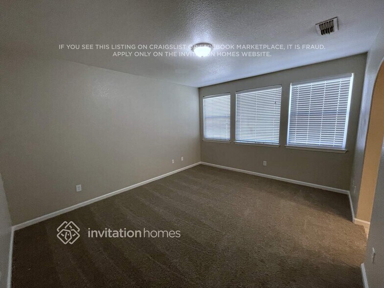 Building Photo - 1762 Dalia Pl