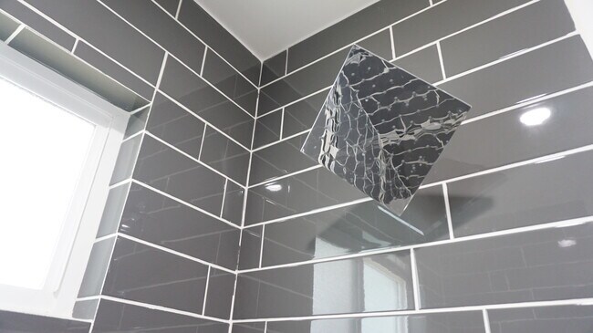 Building Photo - 10065 Arleta Ave