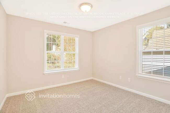 Building Photo - 2978 Bancroft Glen