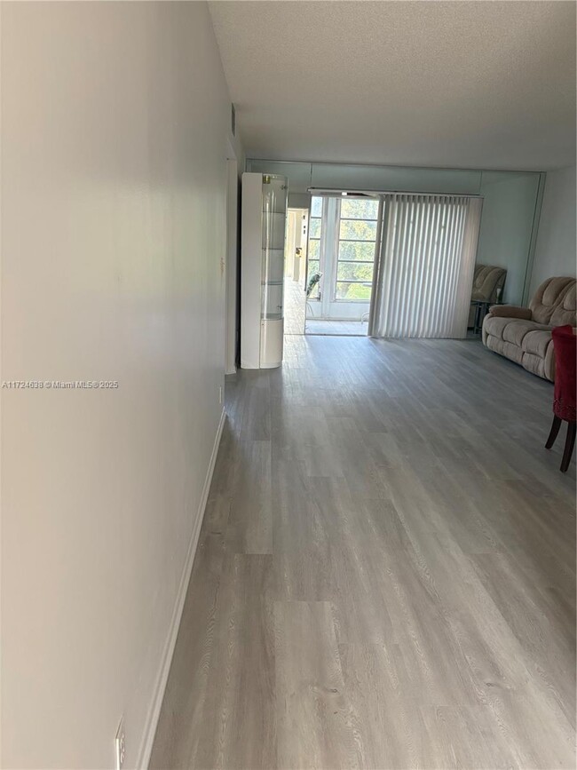 Building Photo - 1603 Abaco Dr