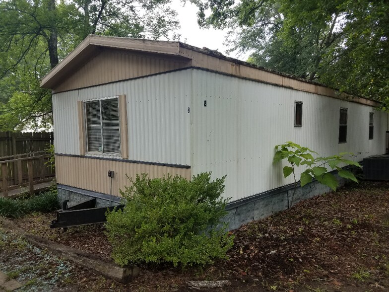 Primary Photo - 413 Miller St