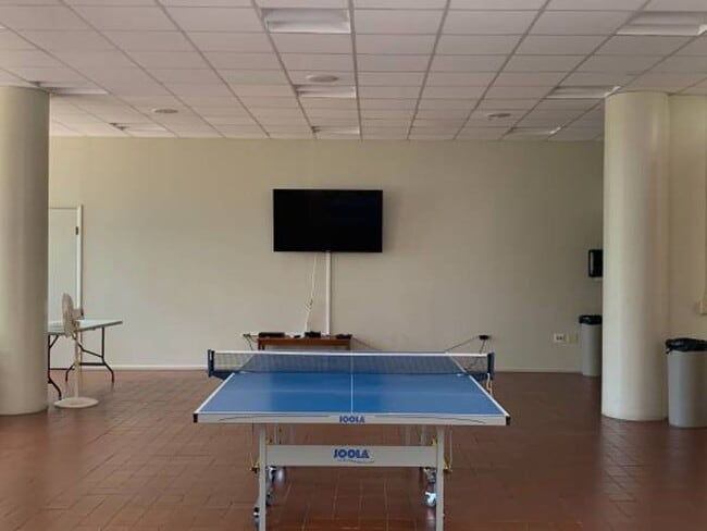 Building Photo - Great Amenities and Great Location!