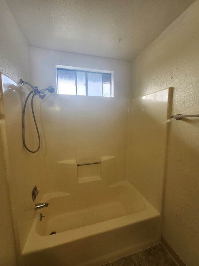 Building Photo - Comfortable 2 Bed, 2.5 Bath in Grover Beach