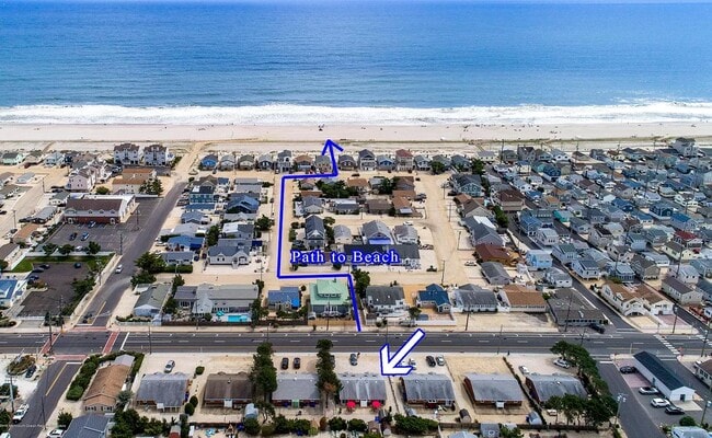 One Block from Private Beach - 3215 NJ-35