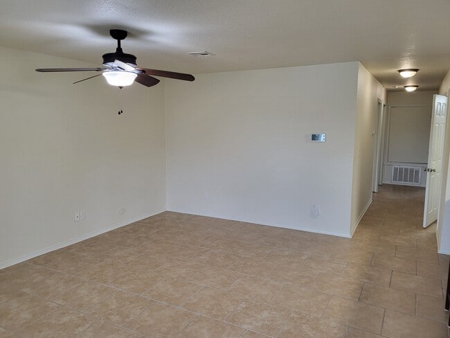 Building Photo - 1107 Hailey St