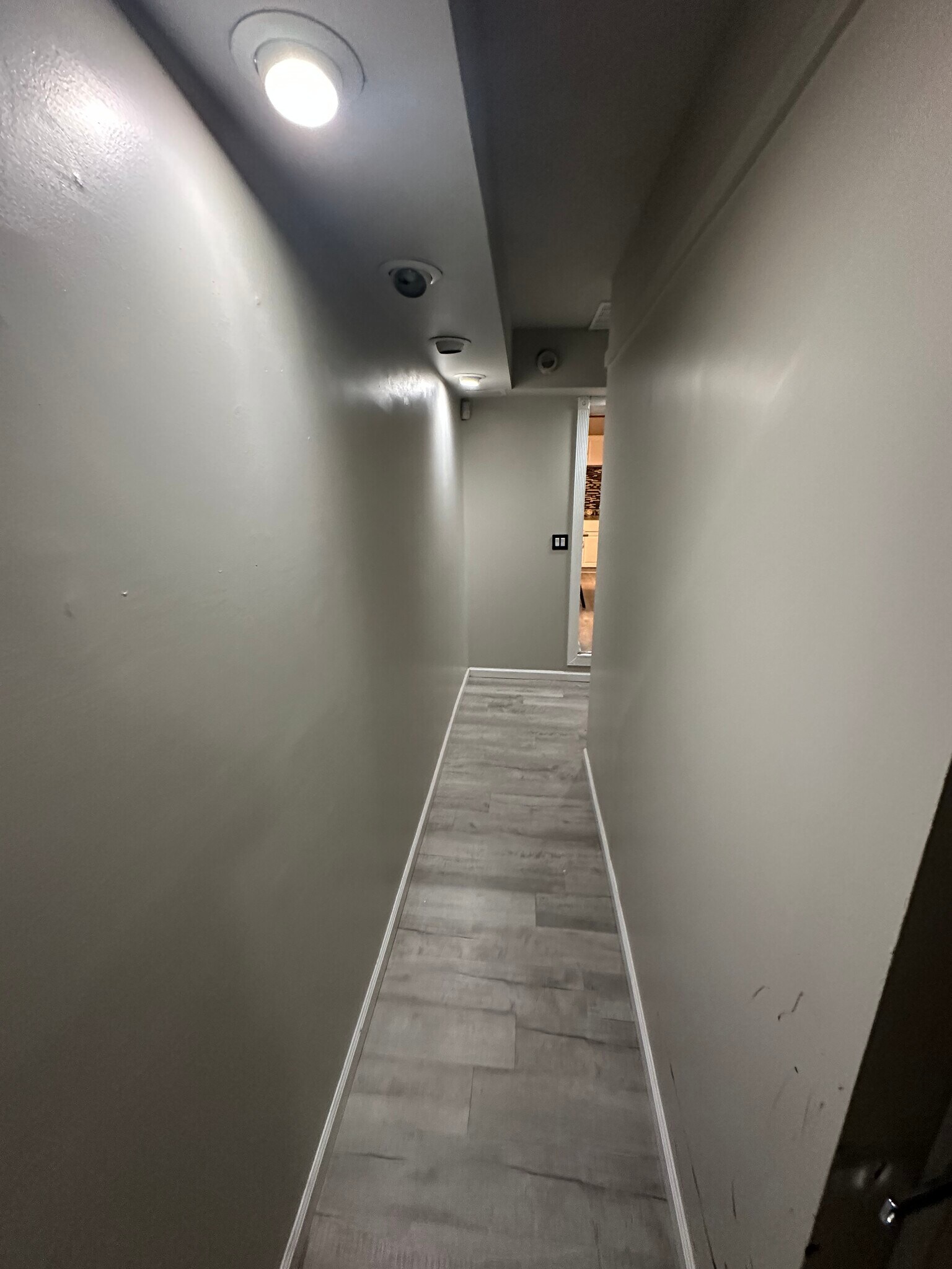 Hallway to kitchen - 1734 E Carson St