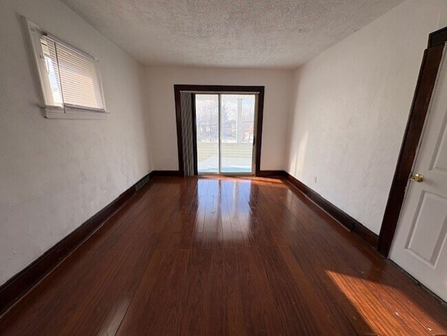 Building Photo - 3973-3975 E 123rd St Cleveland Oh 44105 MFH2 .T2