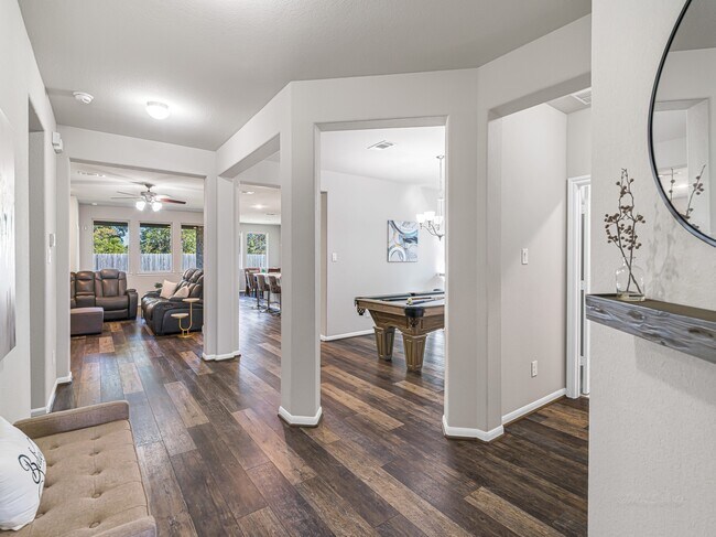 Building Photo - 14106 Pinebrook Thistle Ct