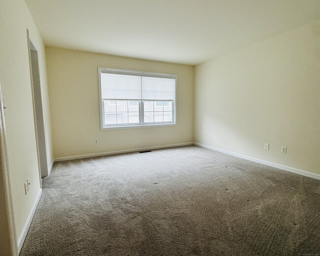 Building Photo - 1118 Foxboro Dr