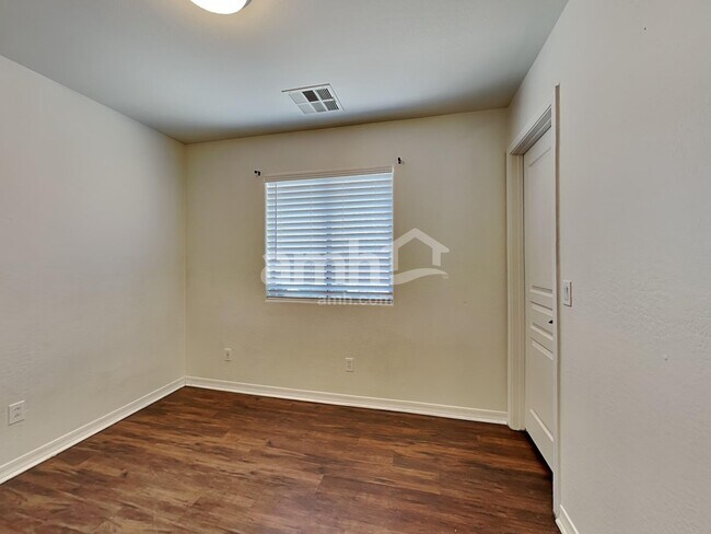 Building Photo - 10317 W Toronto Way