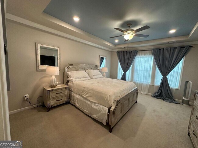 Building Photo - 1508 Slopeside Loop SE