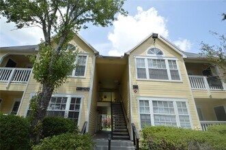 Building Photo - 1Bed1Bath condo in Metrowest