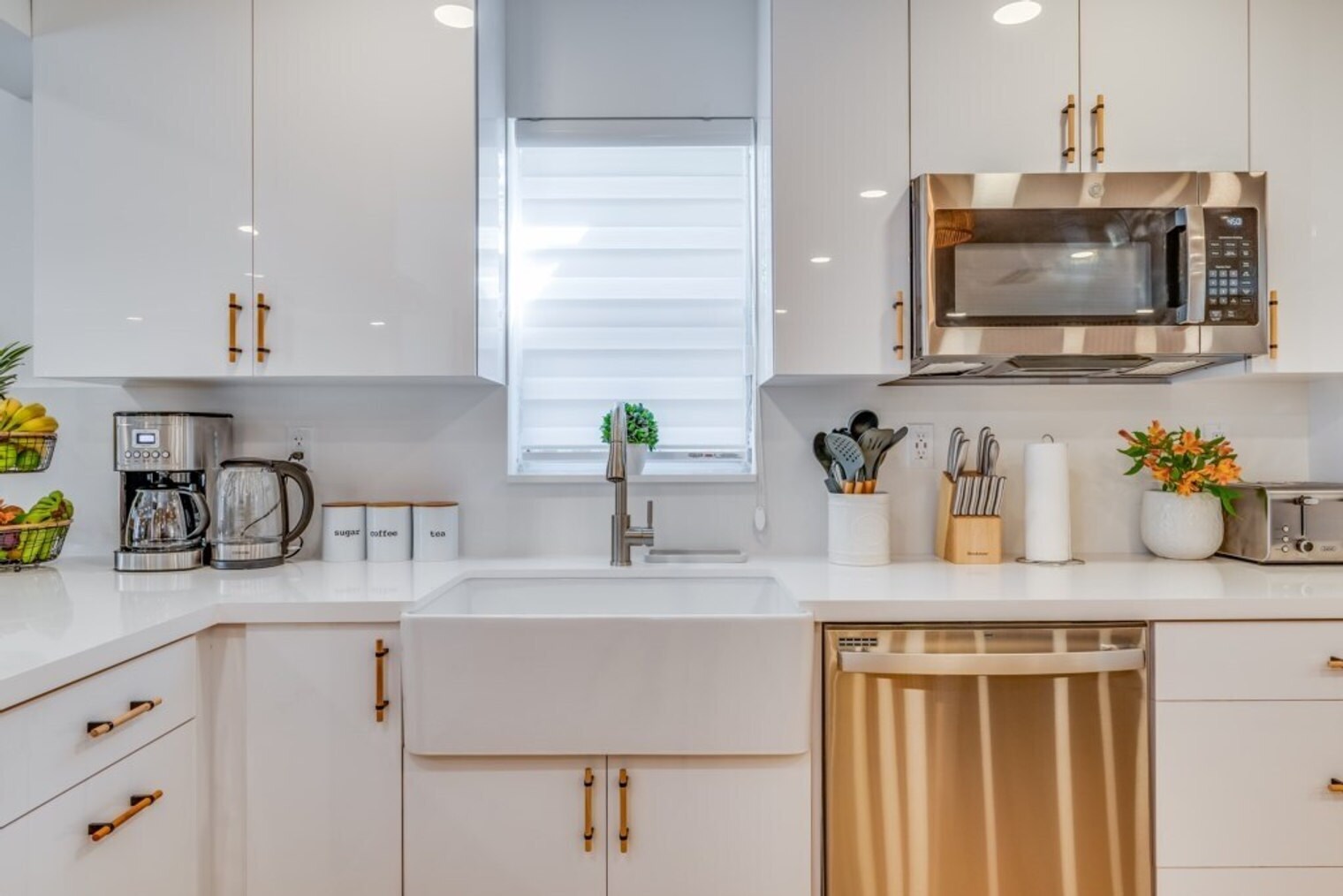 Building Photo - 1814 NW 14th Ave