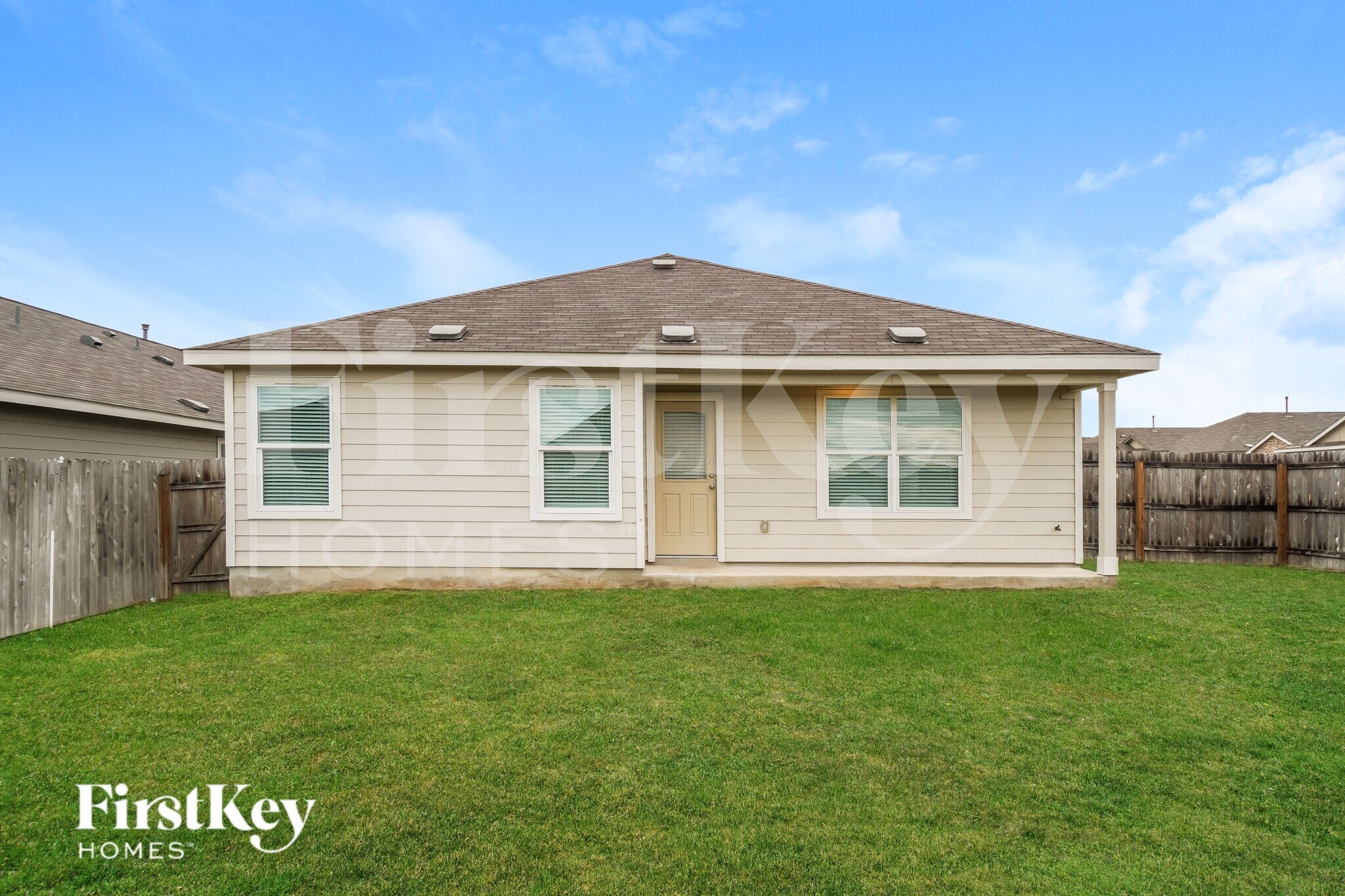 Building Photo - 1203 White Willow