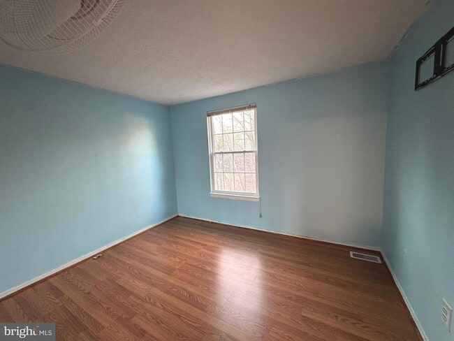 Building Photo - 6505 Field Master Dr