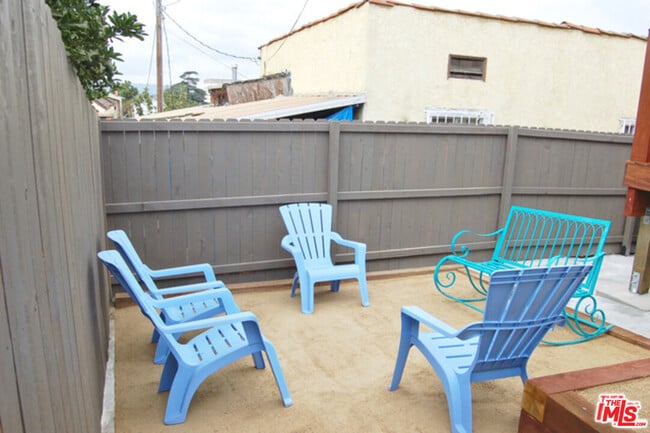 Building Photo - 1130 Laveta Terrace