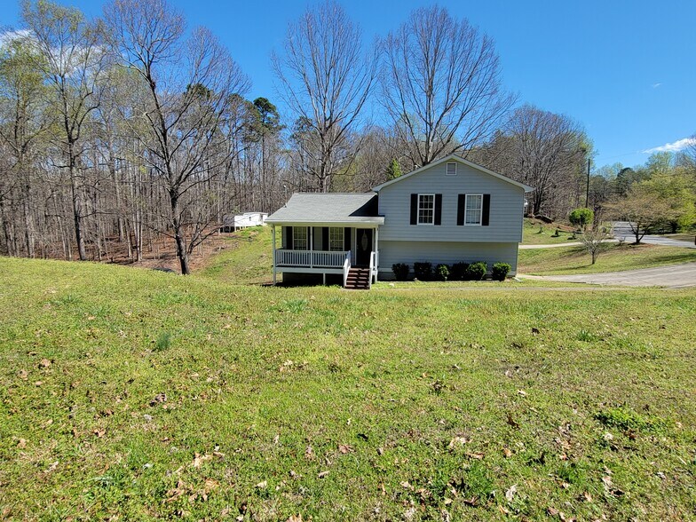 Building Photo - 121 Brooke Dr