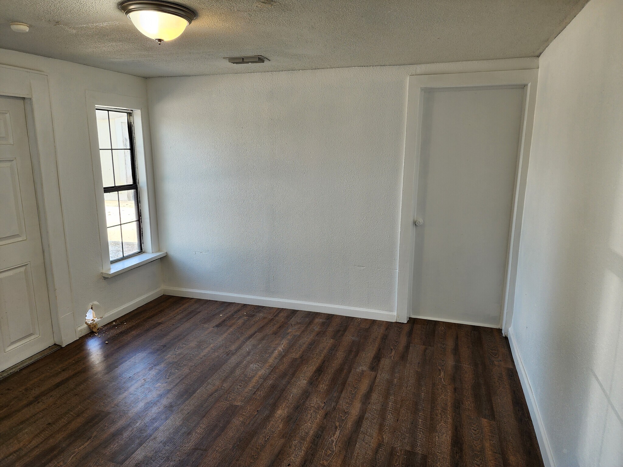 Building Photo - 1008 Maltby Ave