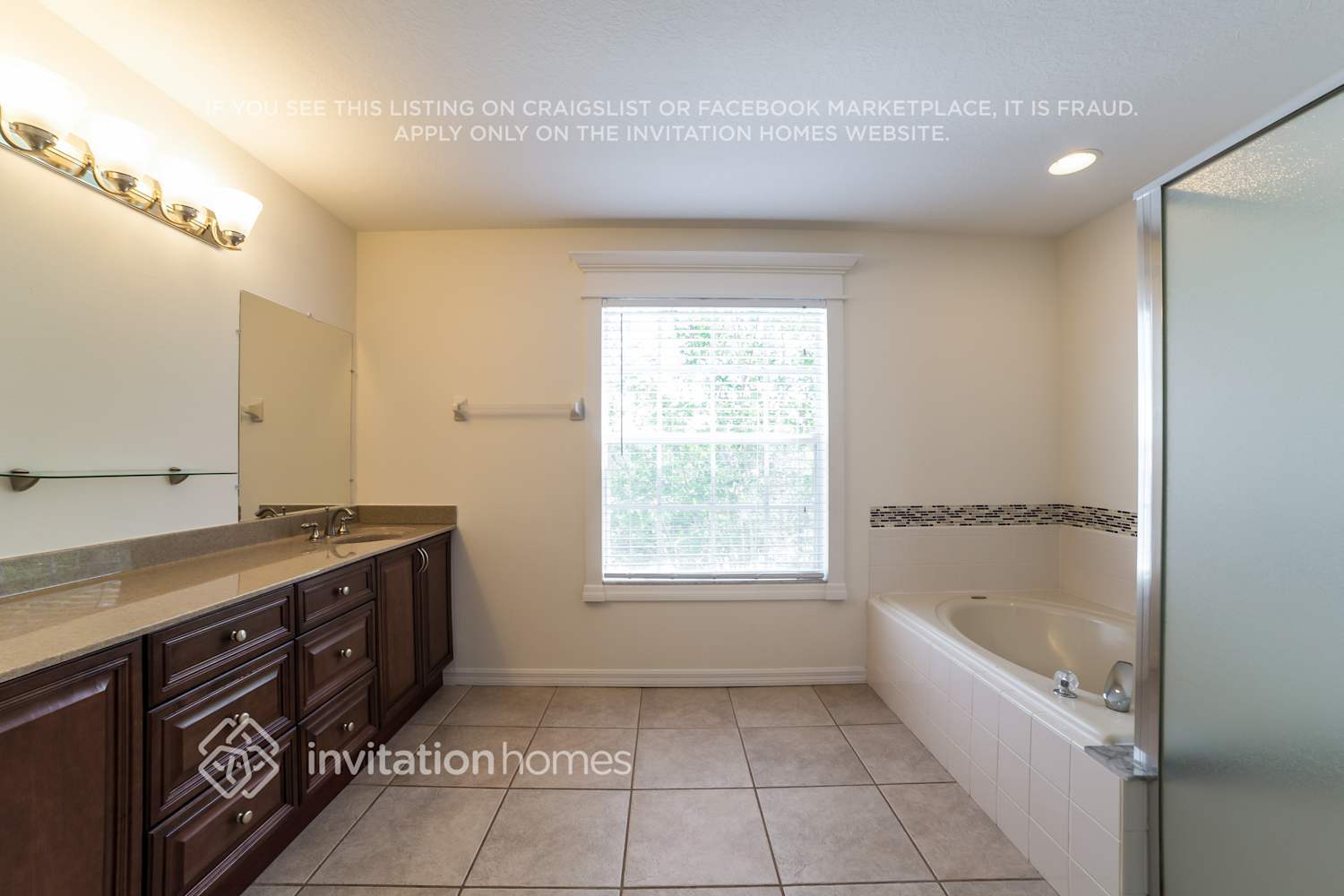 Building Photo - 2103 Hammock Moss Dr