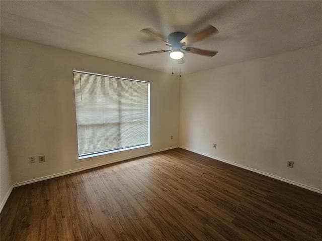 Building Photo - 200 E Denton Dr