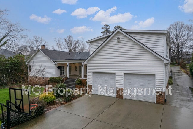 Building Photo - 4023 Arbor Way