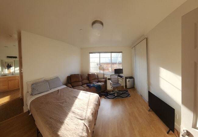 Building Photo - Super close to Poly- Approx. 1000 feet from Cal Poly Grand Avenue entrance-VERY CLOSE!!!