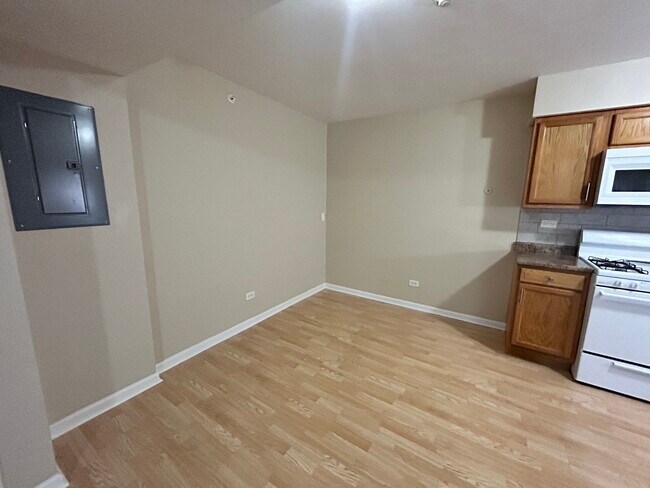 Building Photo - 6616 104th Pl