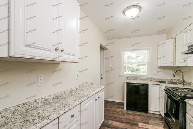 Building Photo - 1501 Sunnymead Ct