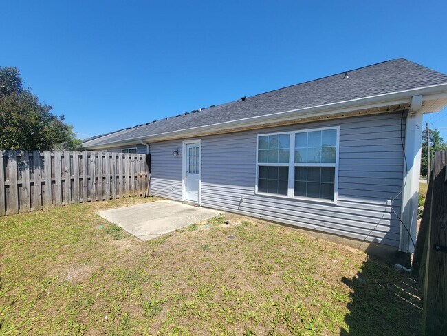 Building Photo - Arbor Landing - Columbia County