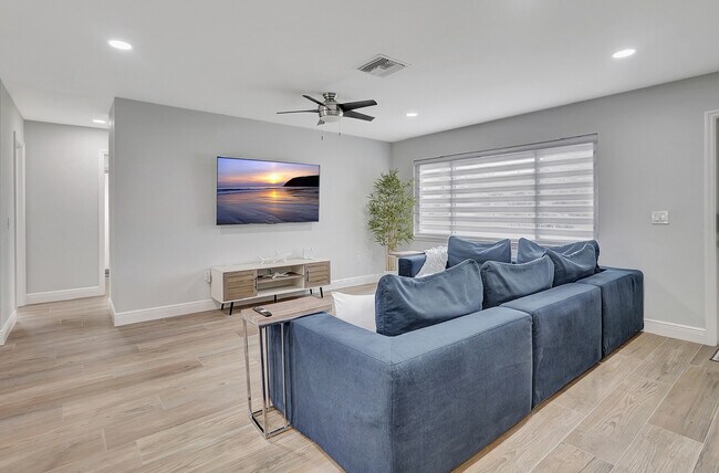 Building Photo - 27553 Tierra Del Sol Ln
