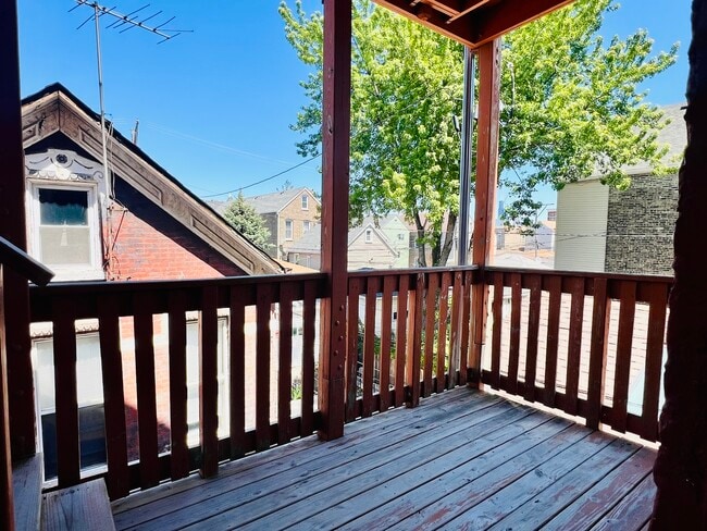Building Photo - 2234 W Cullerton St