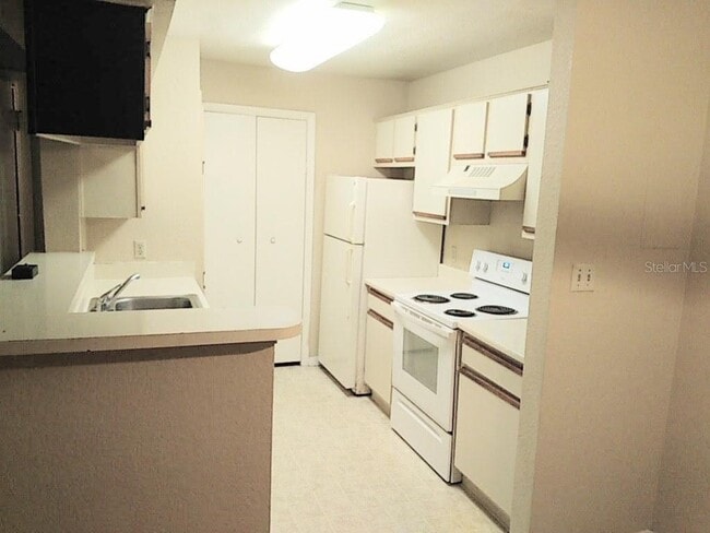 Building Photo - 5501 Rosebriar Way