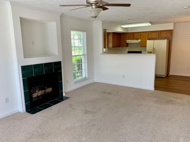 Building Photo - Spacious Prescott Place Townhome
