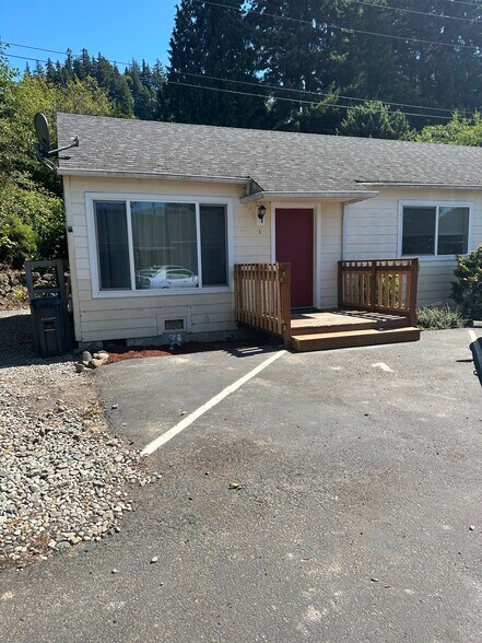 Building Photo - 755 NW 5th St