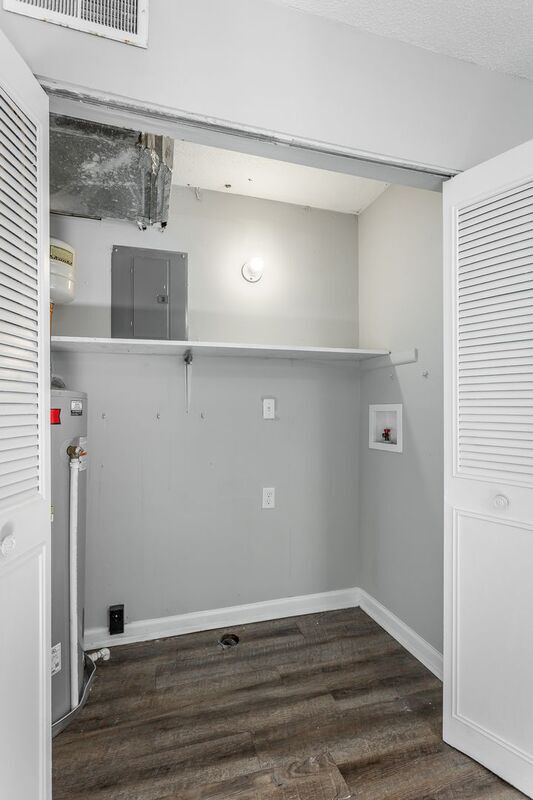 Building Photo - 1407 Mana Ln