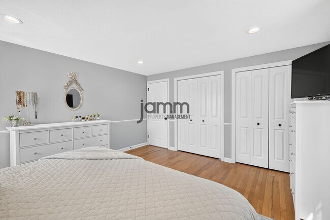 Building Photo - 24299 Beech Ln