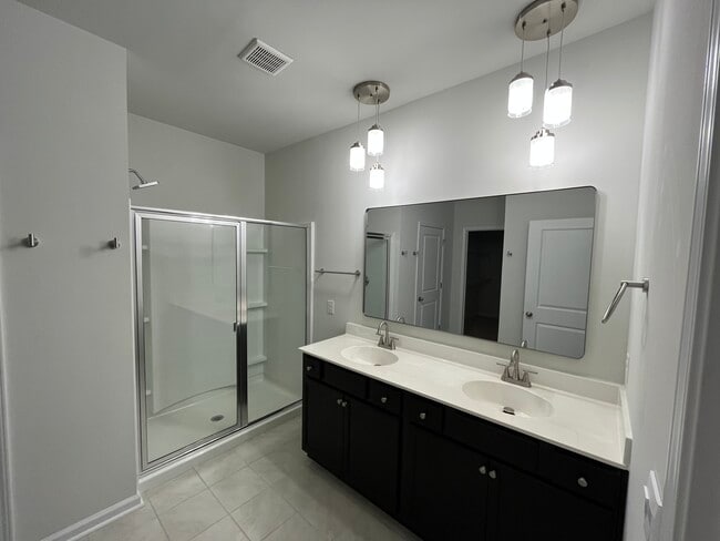 Building Photo - 108 Buttermere Wy