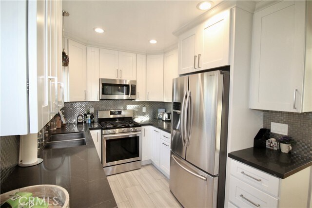 Building Photo - 22621 Dolorosa St