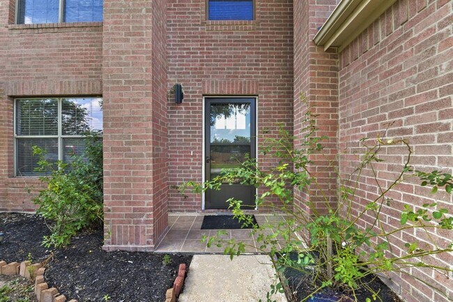 Building Photo - 6334 Cottage Stream Ln