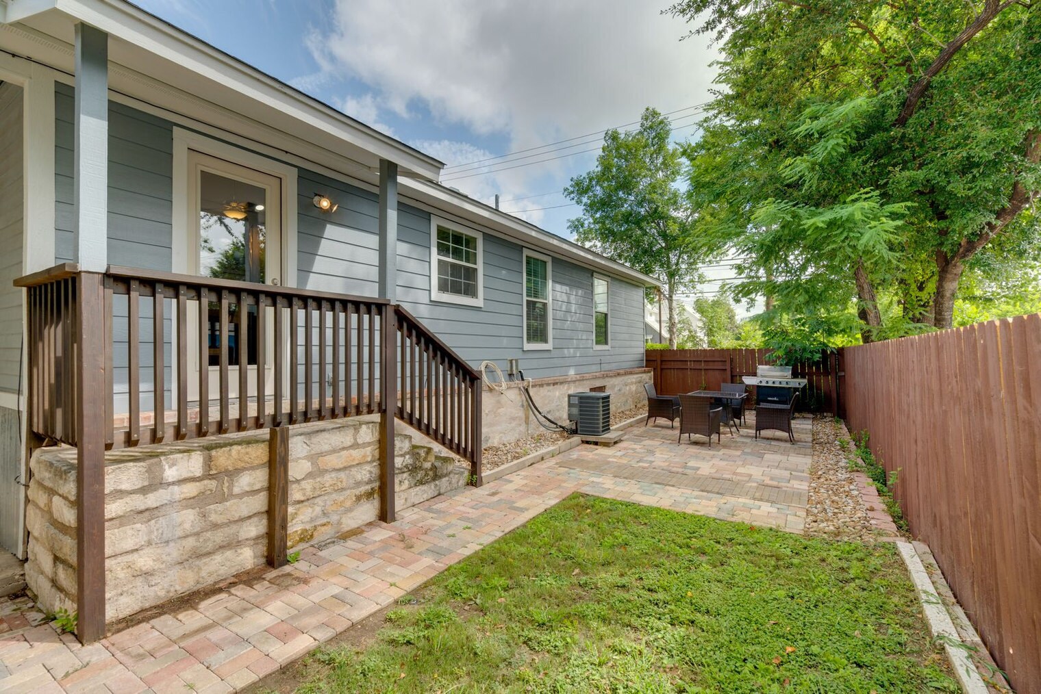 Building Photo - 2609B Wheless Ln