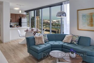 Building Photo - 333 E Wacker Dr